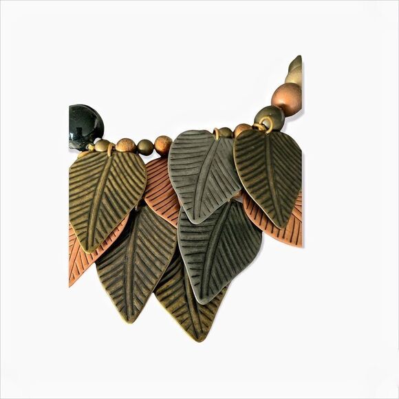 Large runway mixed metal copper silver black bead leaf necklace - Picture 12 of 16